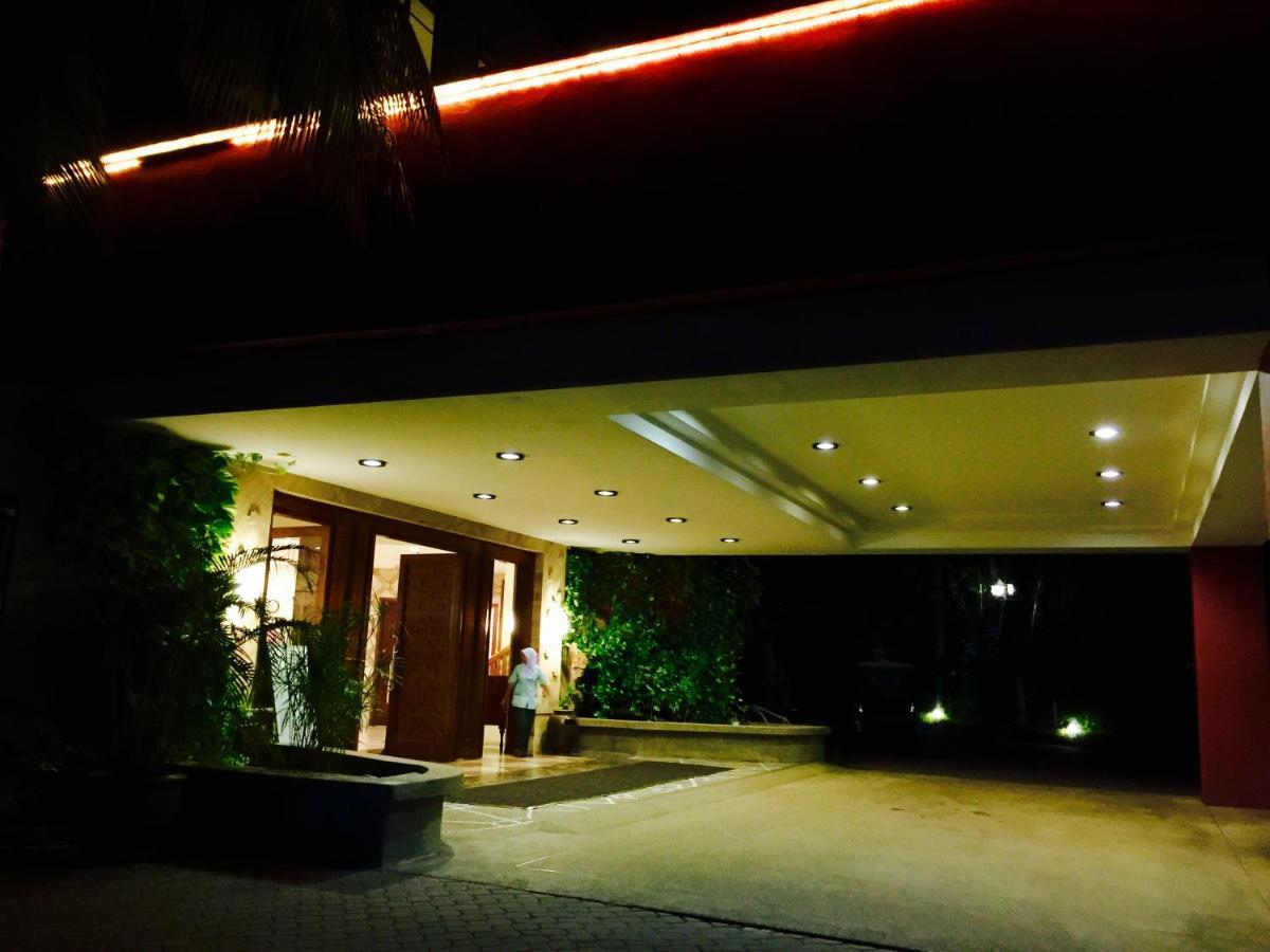 Langkawi Lagoon Ocean Resort Pantai Cenang  Exterior photo
