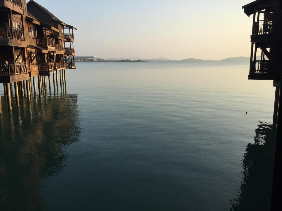 Langkawi Lagoon Ocean Resort Pantai Cenang  Exterior photo